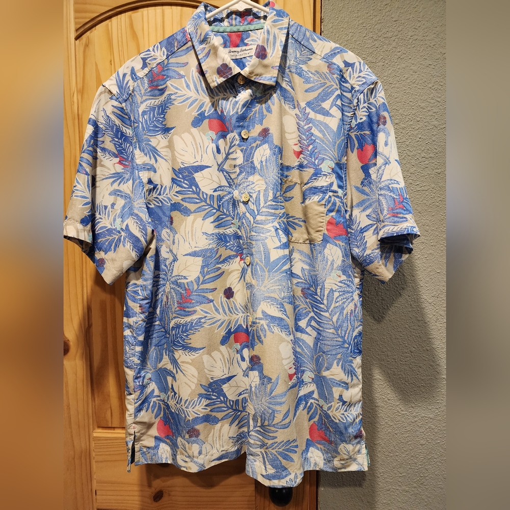 Tommy Bahama (the coconut point) Men's short sleeve button down